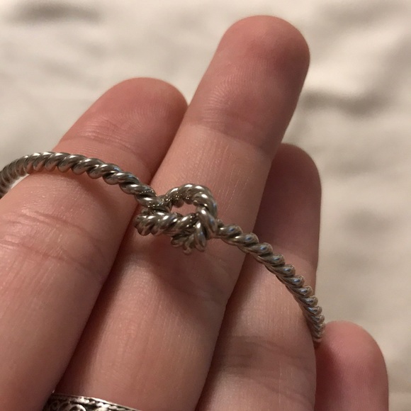 Silver knot bracelet - Picture 2 of 2
